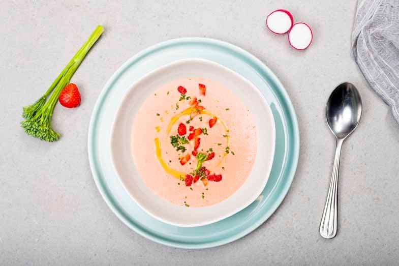 Jordgubbsgazpacho